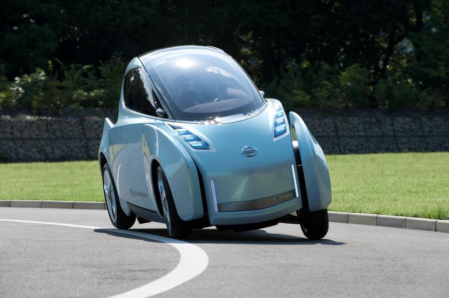  Nissan Land Glider Concept 2009 года  (фото 16 из 28)